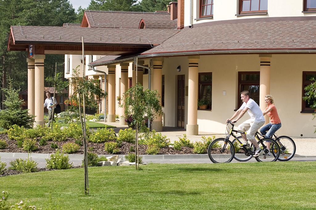 Centuria Hotel & Natural Spa Ogrodzieniec Exterior photo